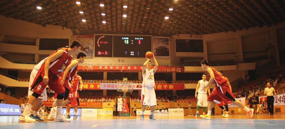 也需由中卫 也需由中卫