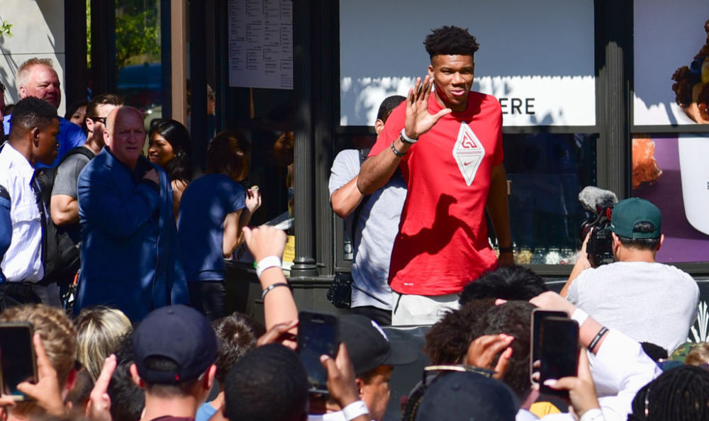 里包含三层 里包含三层