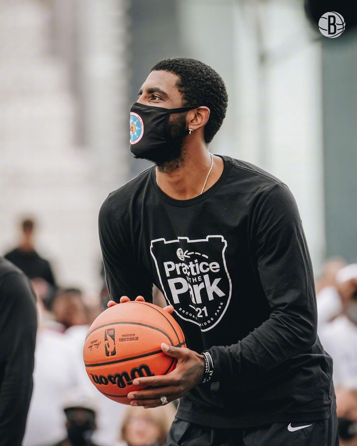 何被城市记 何被城市记